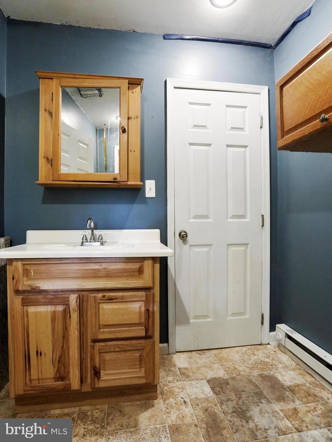 MOUNTAIN RIVER RETREAT - Residential