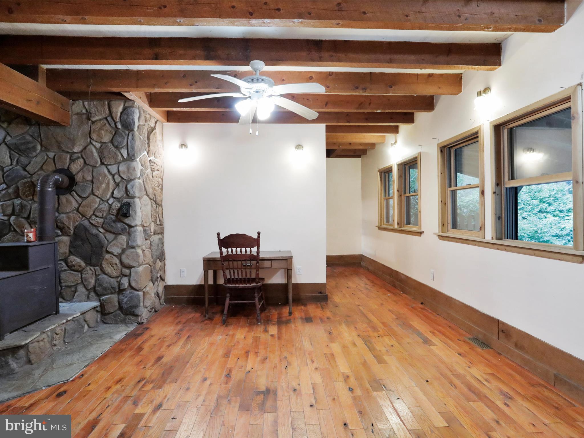 MOUNTAIN RIVER RETREAT - Residential