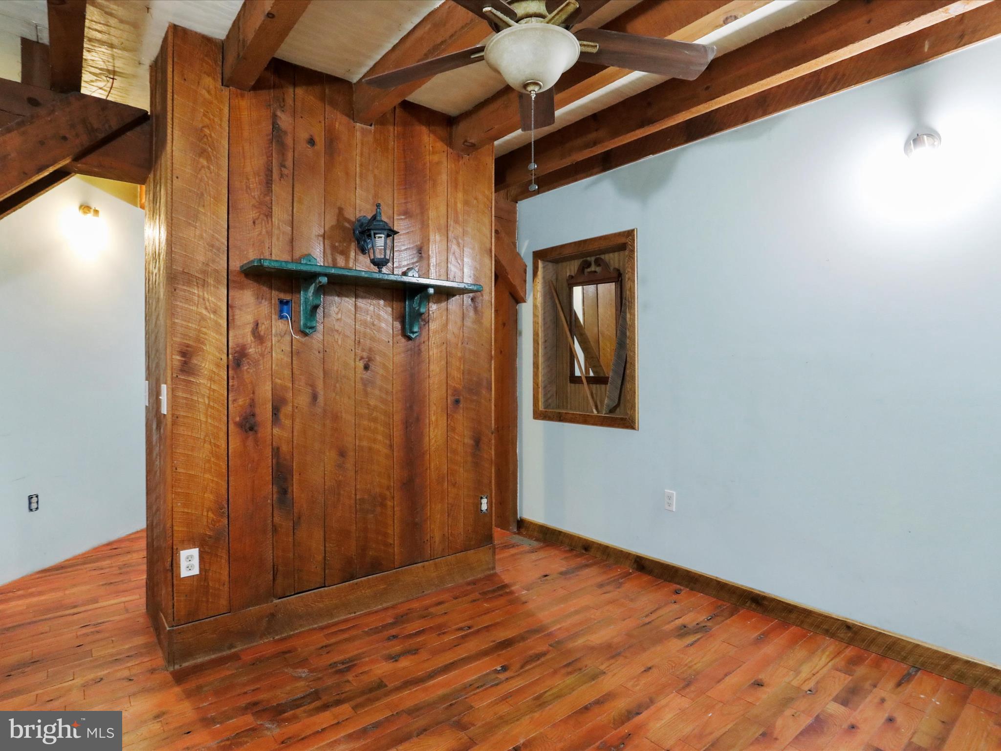 MOUNTAIN RIVER RETREAT - Residential