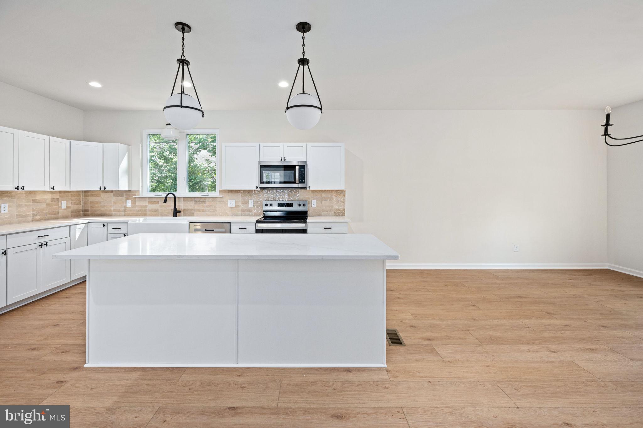 LAKE OF THE WOODS - Residential