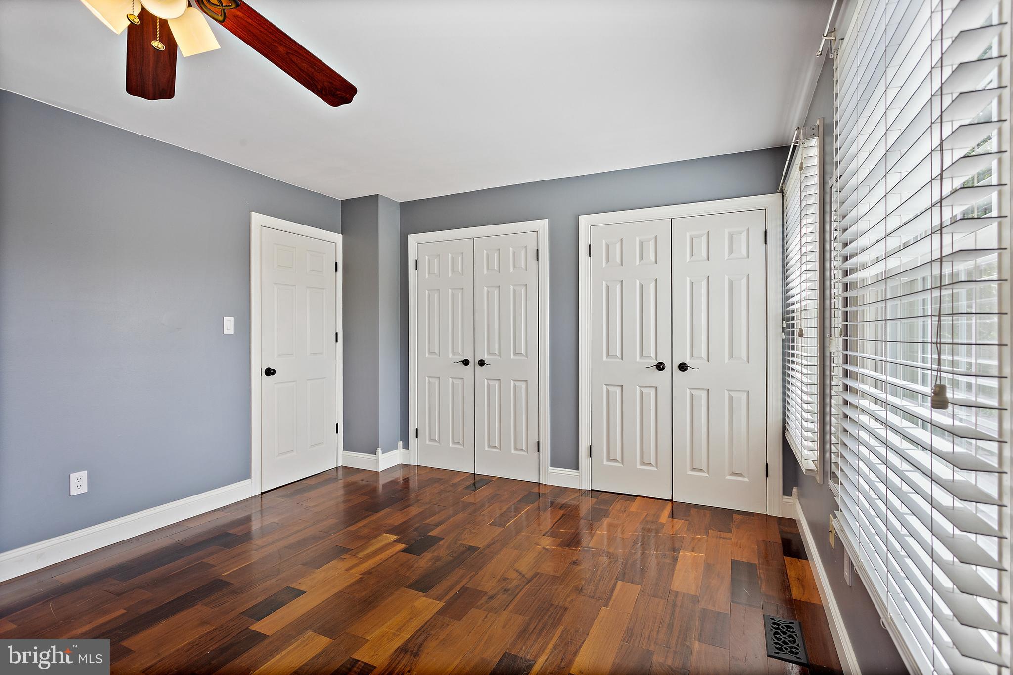 GLADE TOWN - Residential