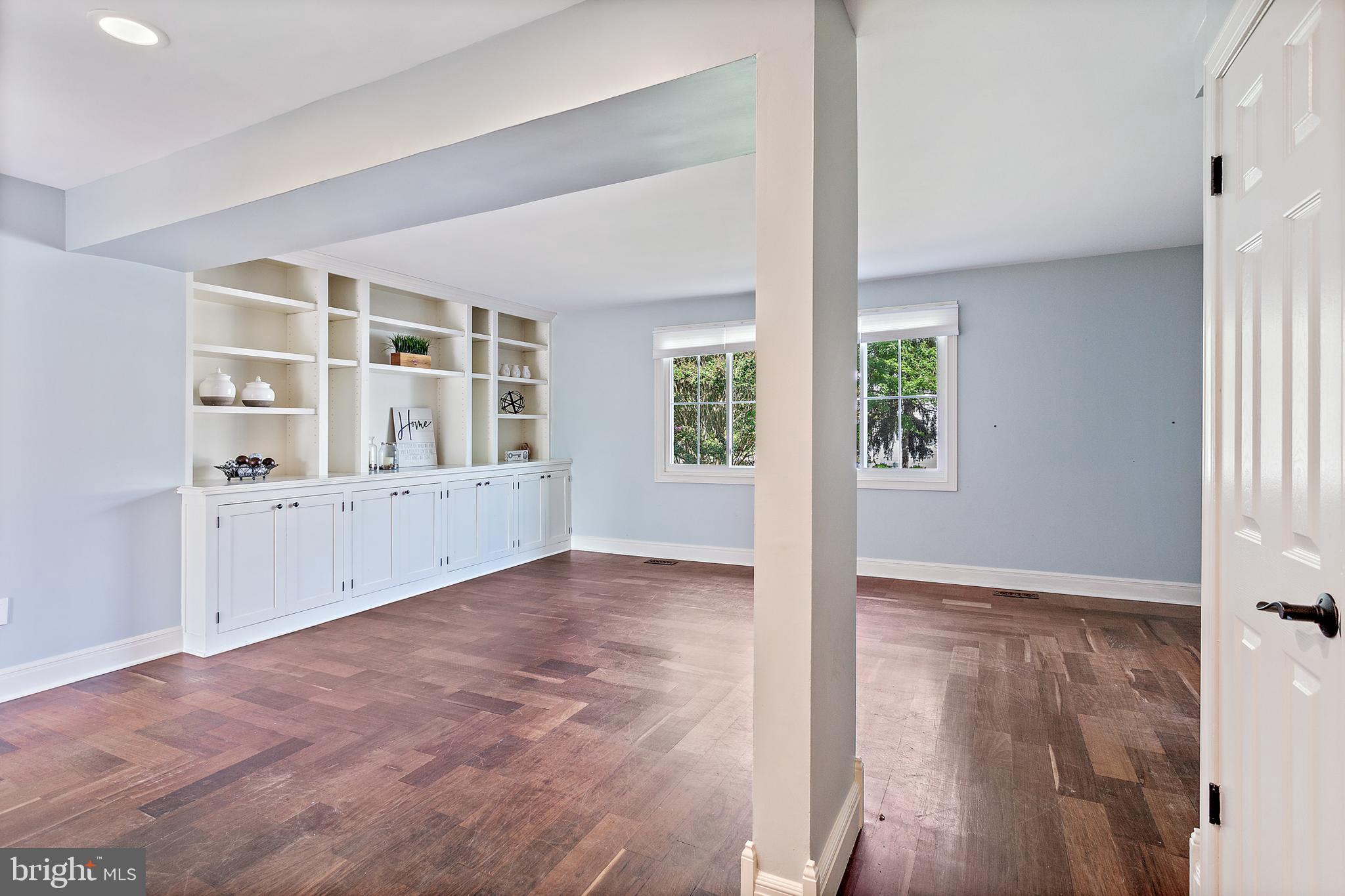 GLADE TOWN - Residential