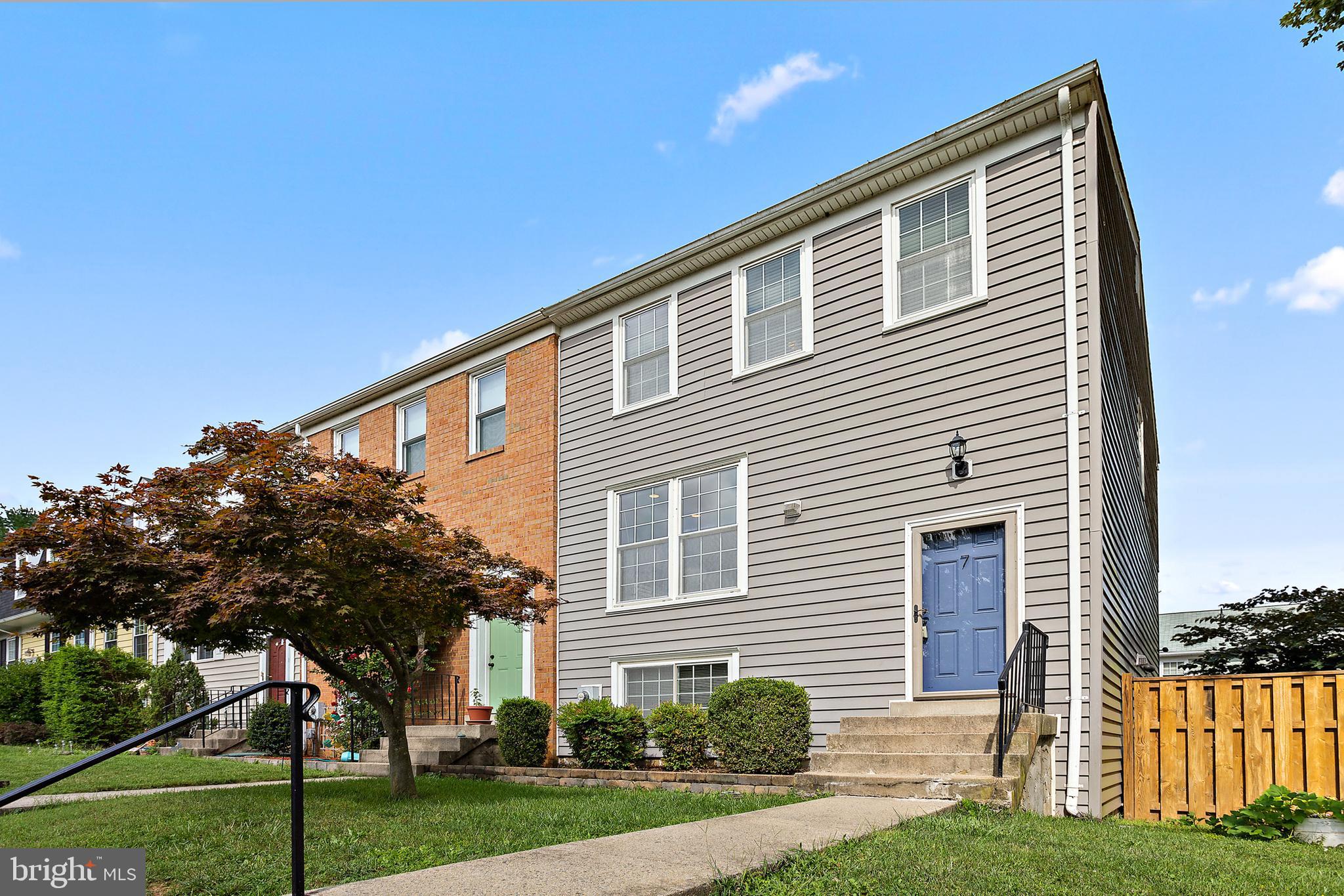 GLADE TOWN - Residential