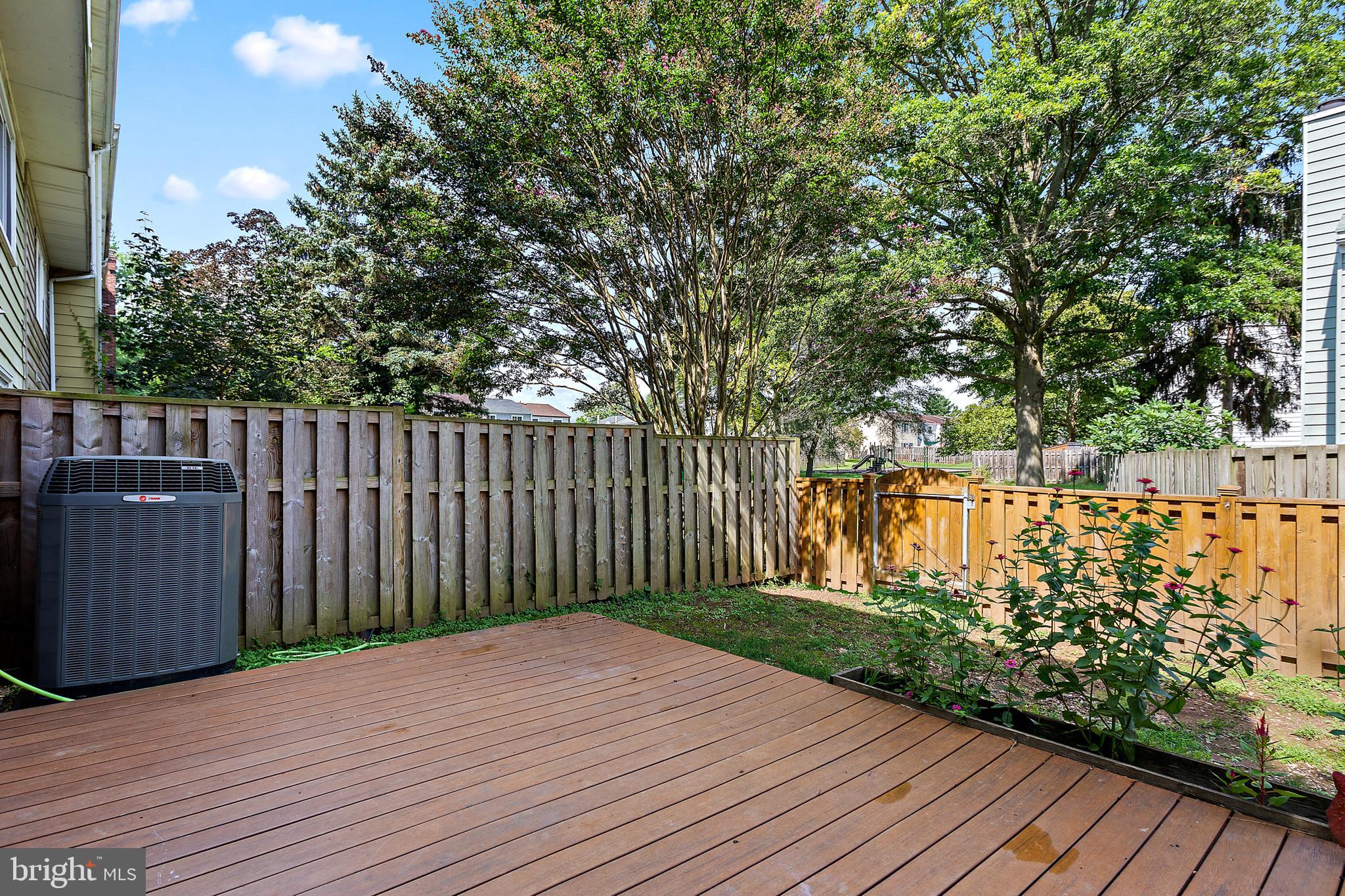 GLADE TOWN - Residential