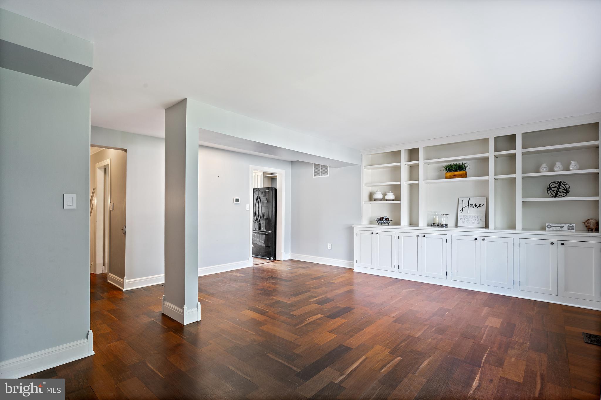 GLADE TOWN - Residential