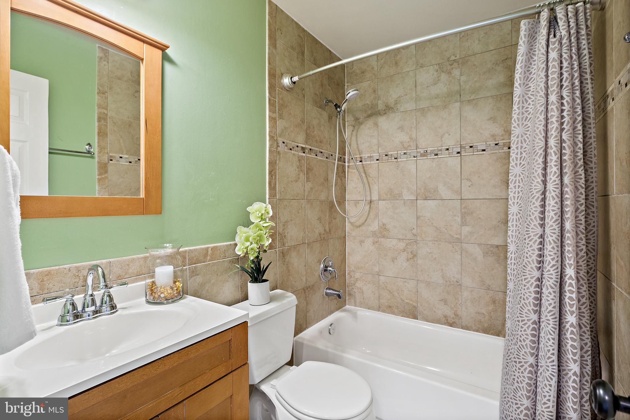 GLADE TOWN - Residential