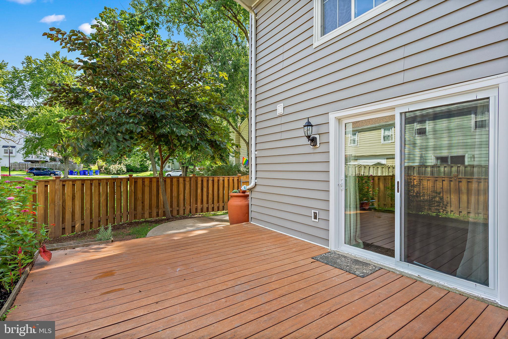 GLADE TOWN - Residential