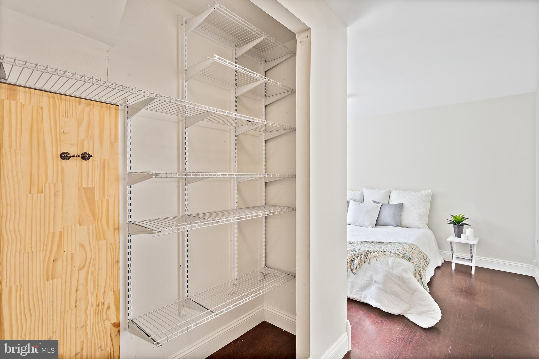 GLADE TOWN - Residential