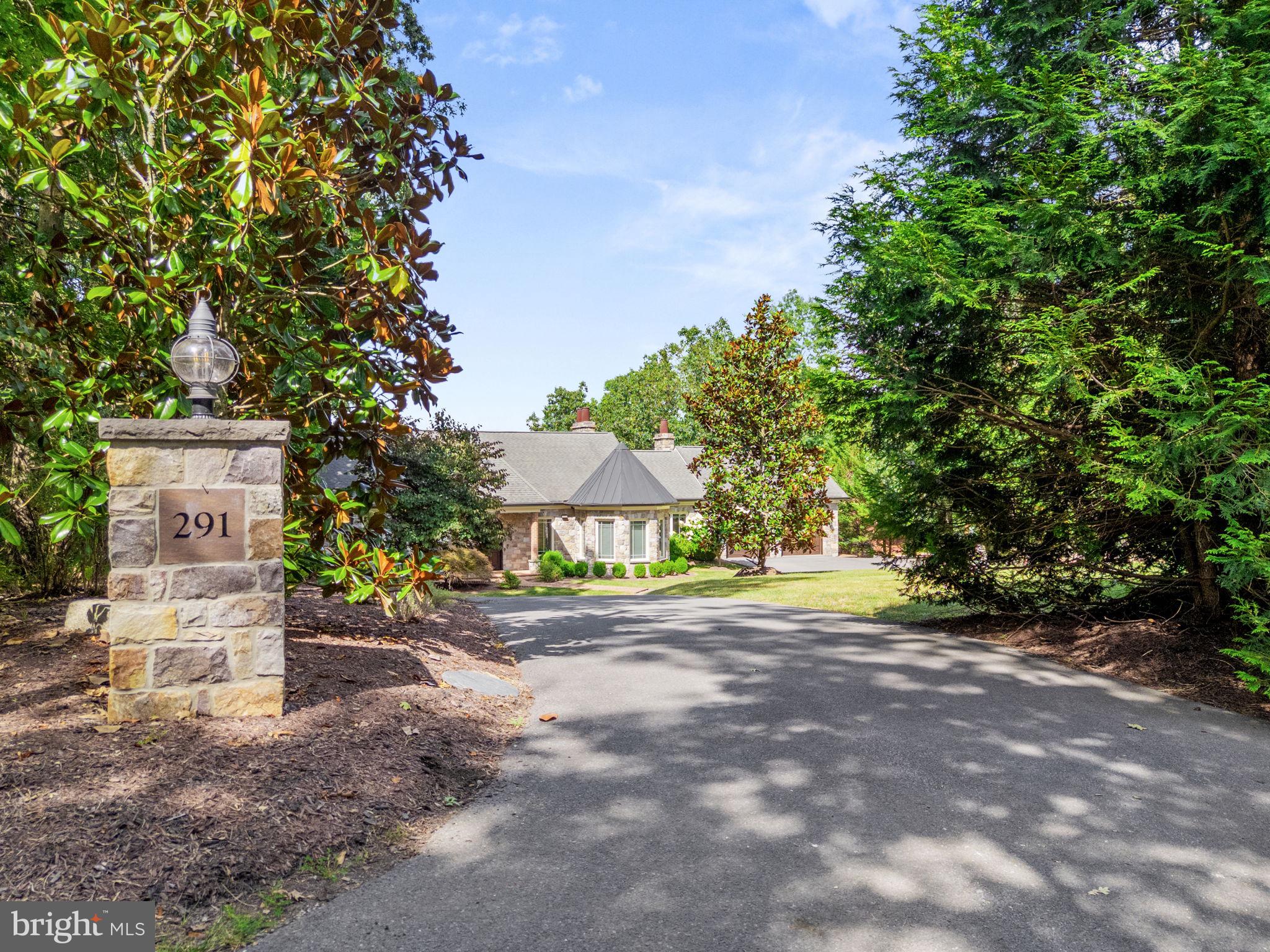291 LAKE SERENE DRIVE