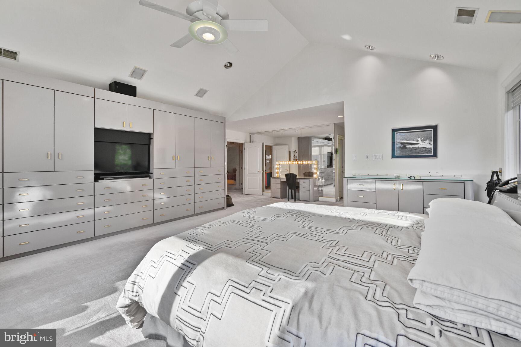 GROSVENOR WOODS - Residential