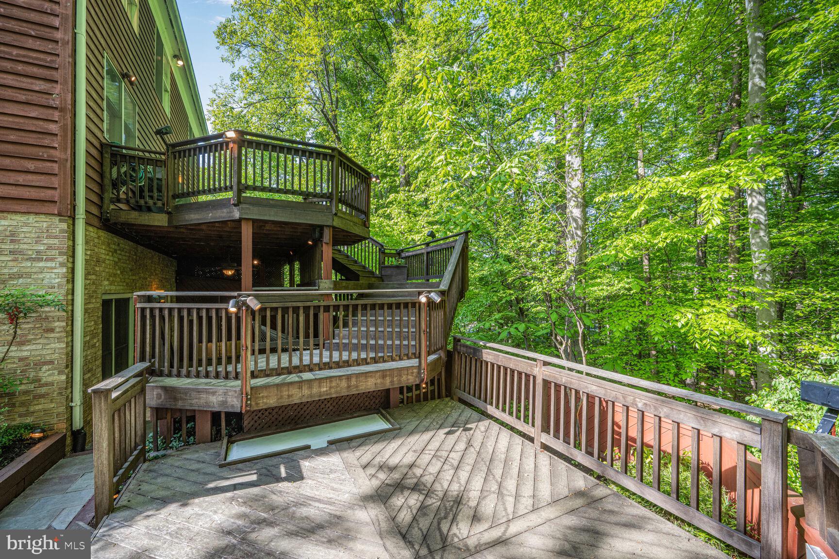 GROSVENOR WOODS - Residential