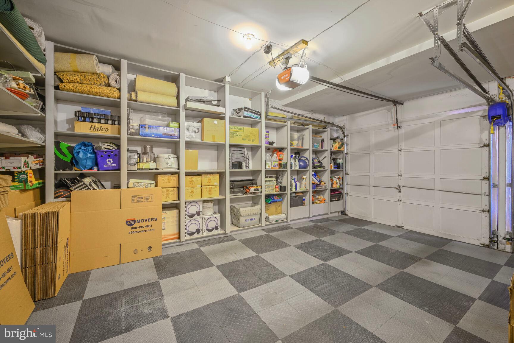 GROSVENOR WOODS - Residential