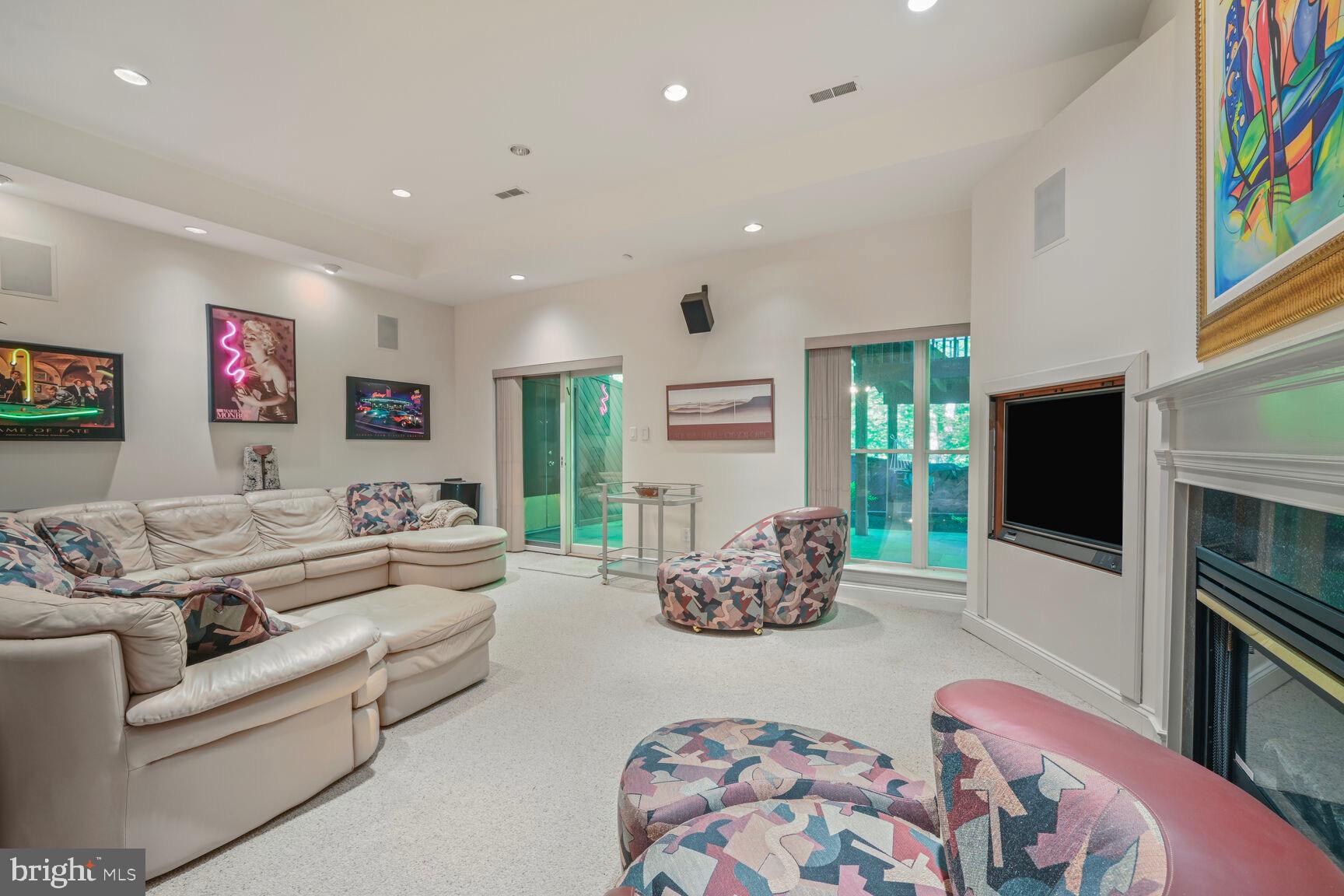 GROSVENOR WOODS - Residential