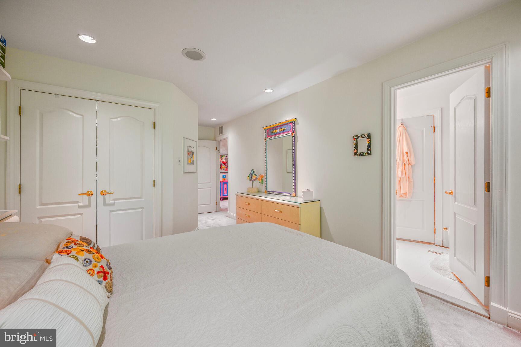 GROSVENOR WOODS - Residential