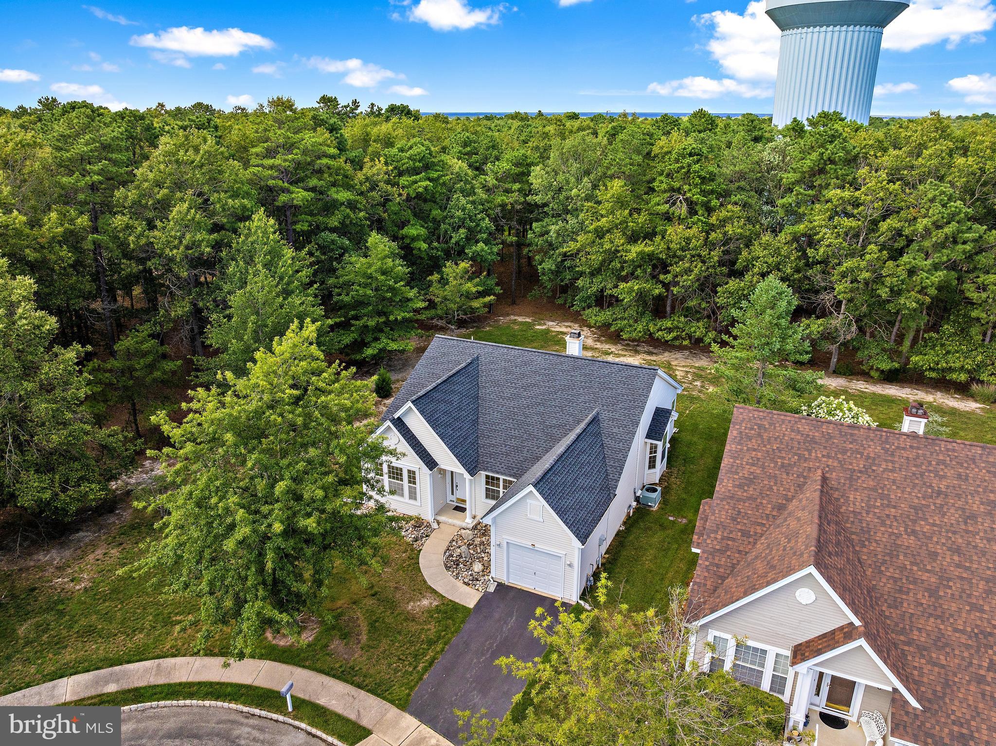 10 KETTLE CREEK COURT