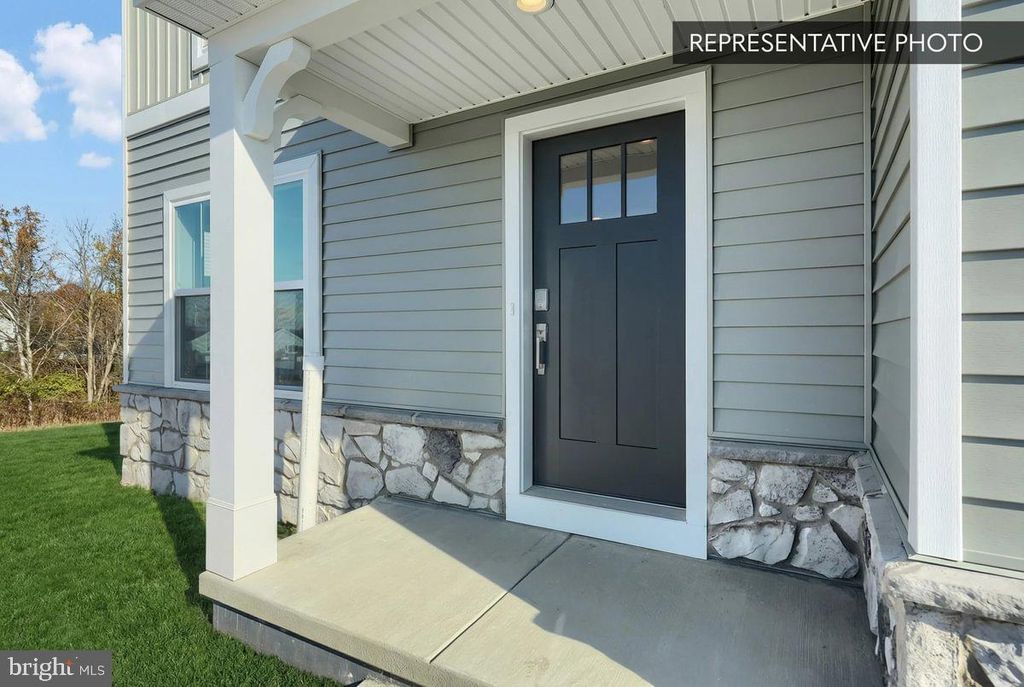 Photo of Willow Plan At The Seasons, DOVER, PA 17315 (MLS # PAYK2097028)