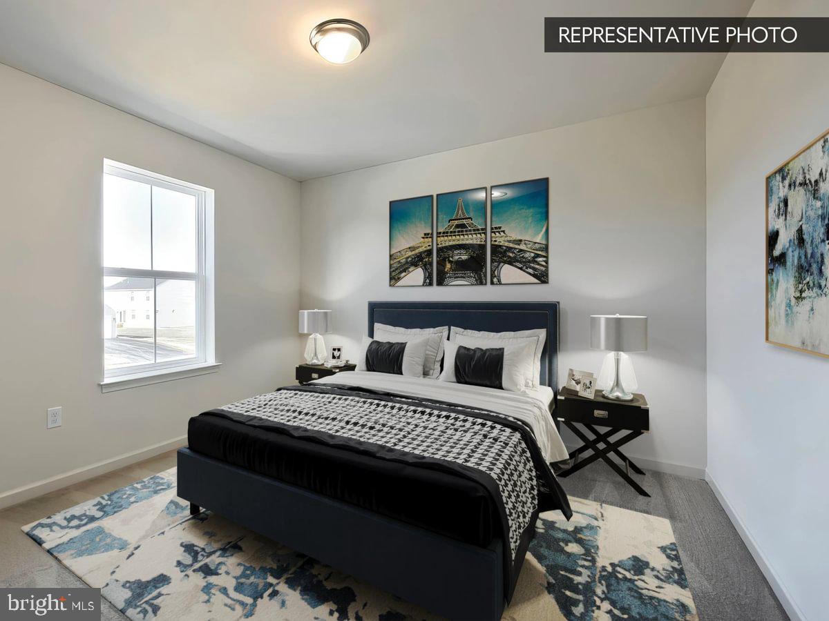 THE SEASONS - Residential