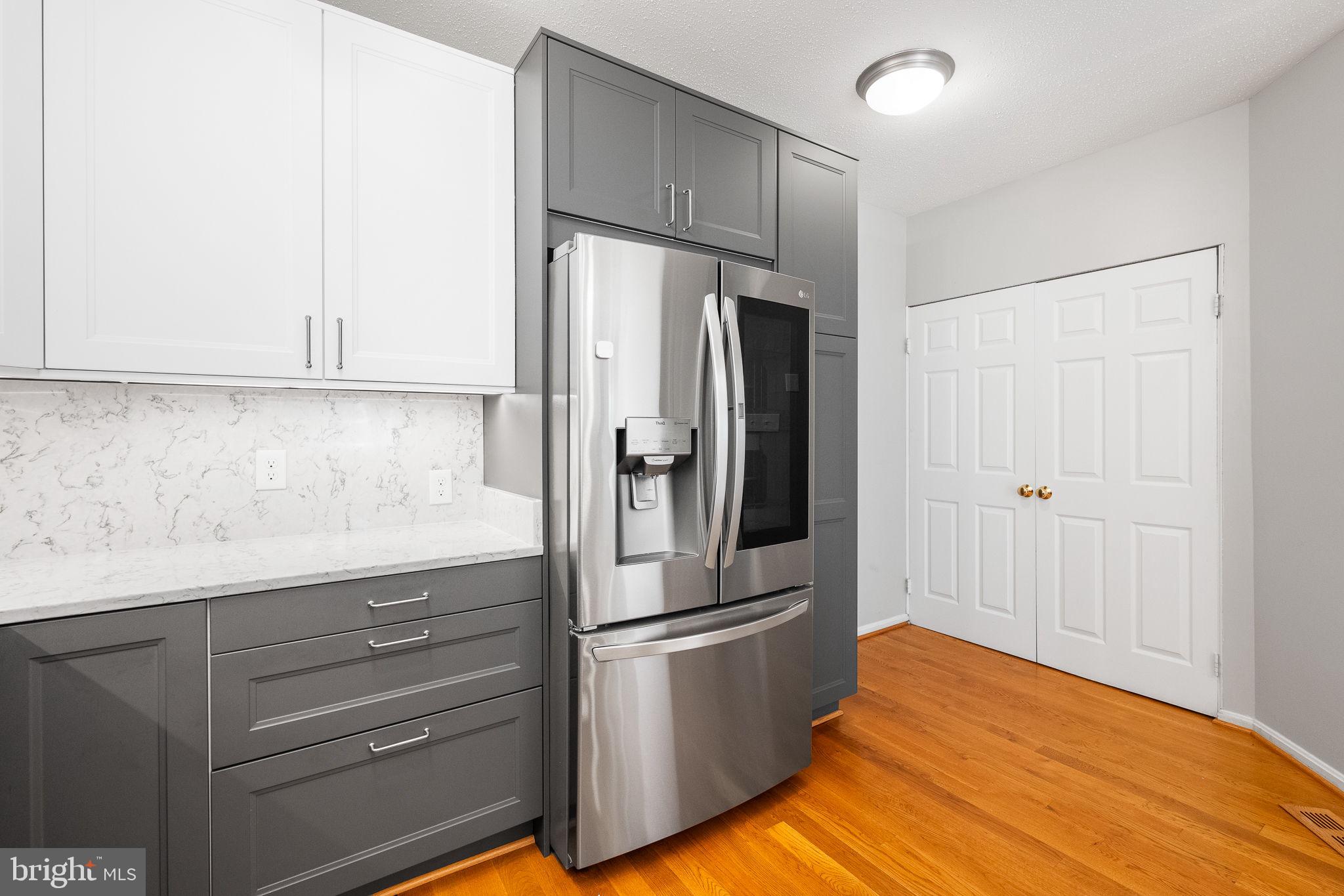 LIFESTYLE AT SULLY STATION - Residential