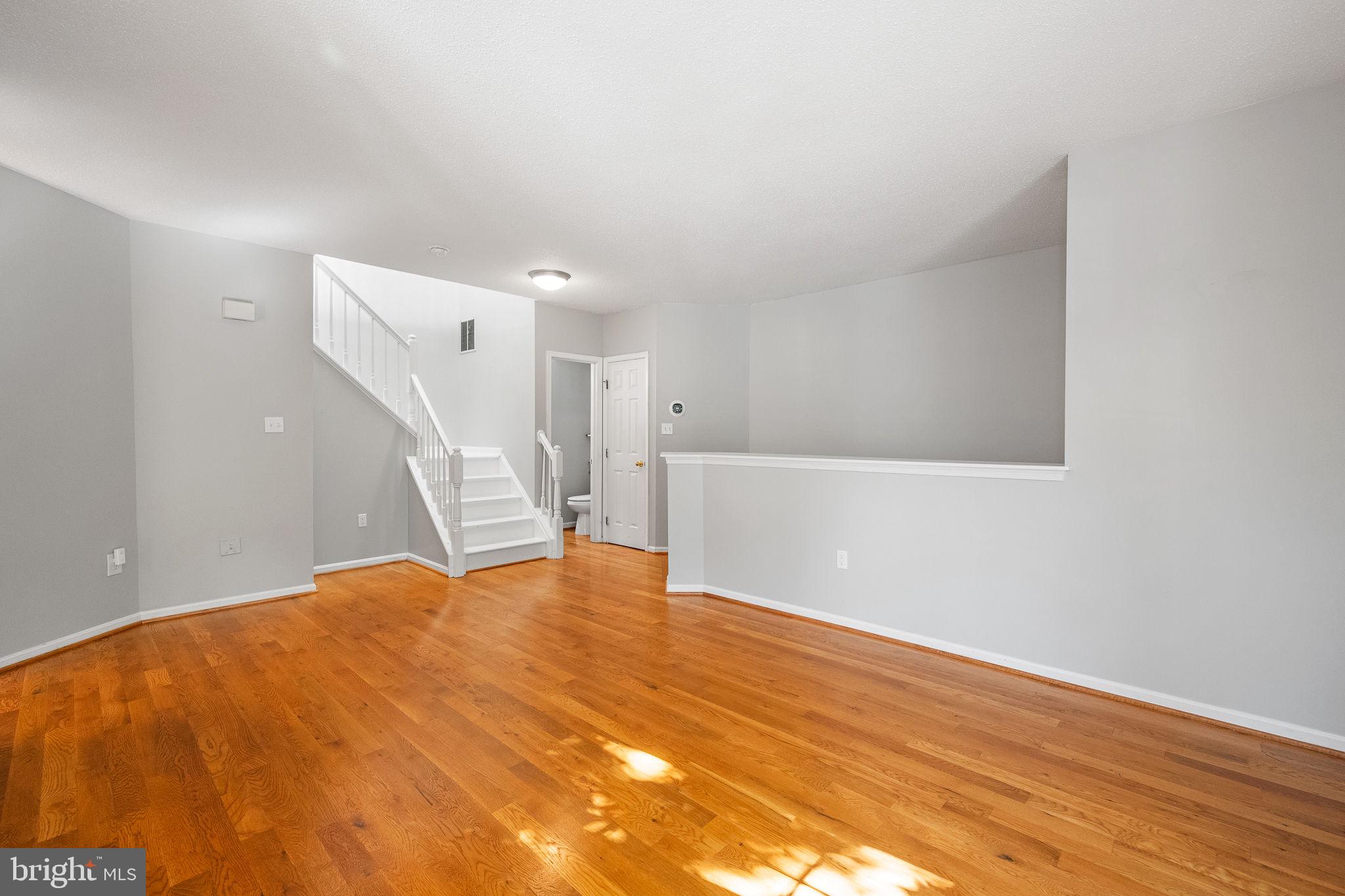 LIFESTYLE AT SULLY STATION - Residential