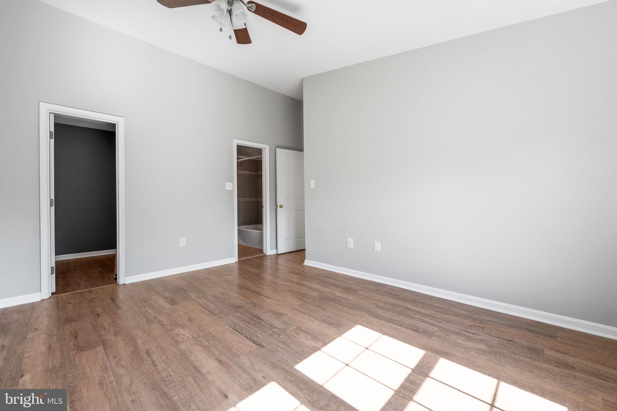 LIFESTYLE AT SULLY STATION - Residential