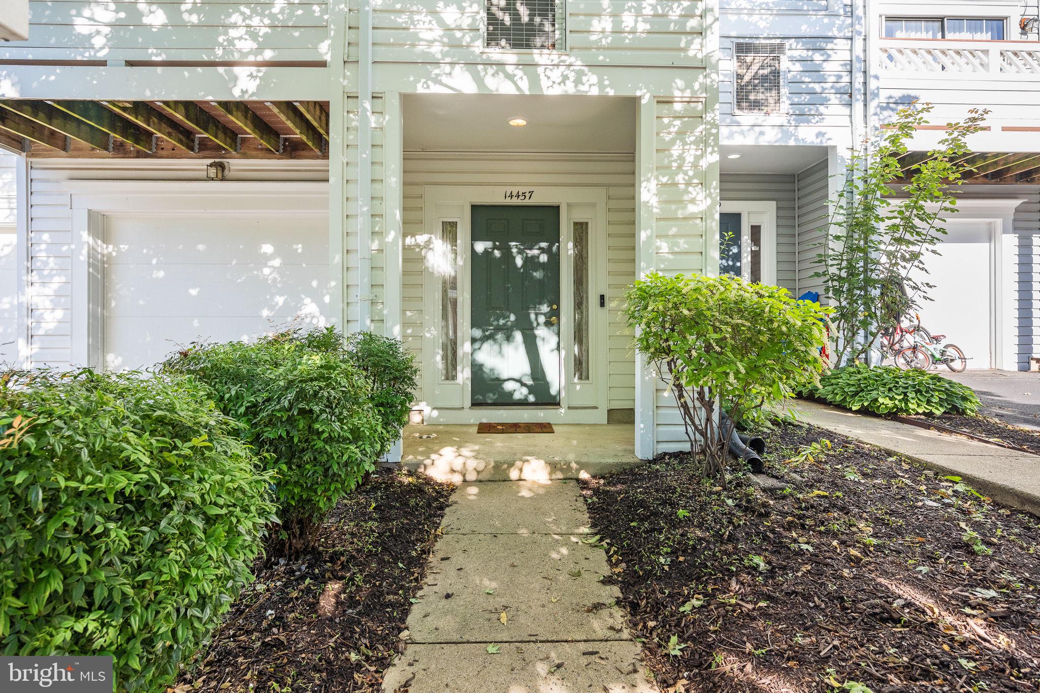 LIFESTYLE AT SULLY STATION - Residential