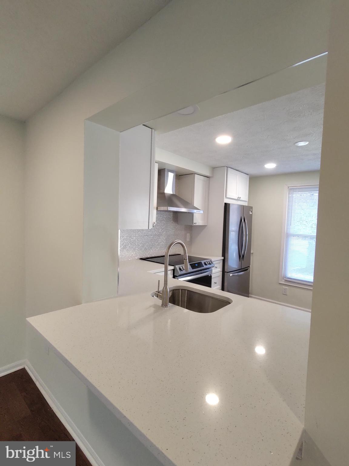 OAK POND - Residential