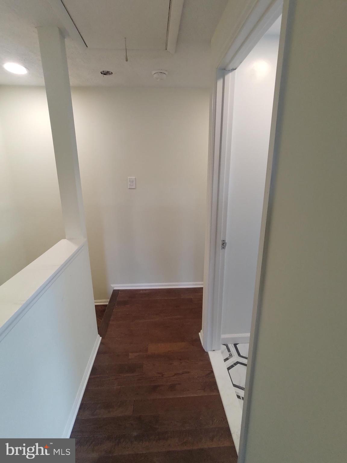 OAK POND - Residential