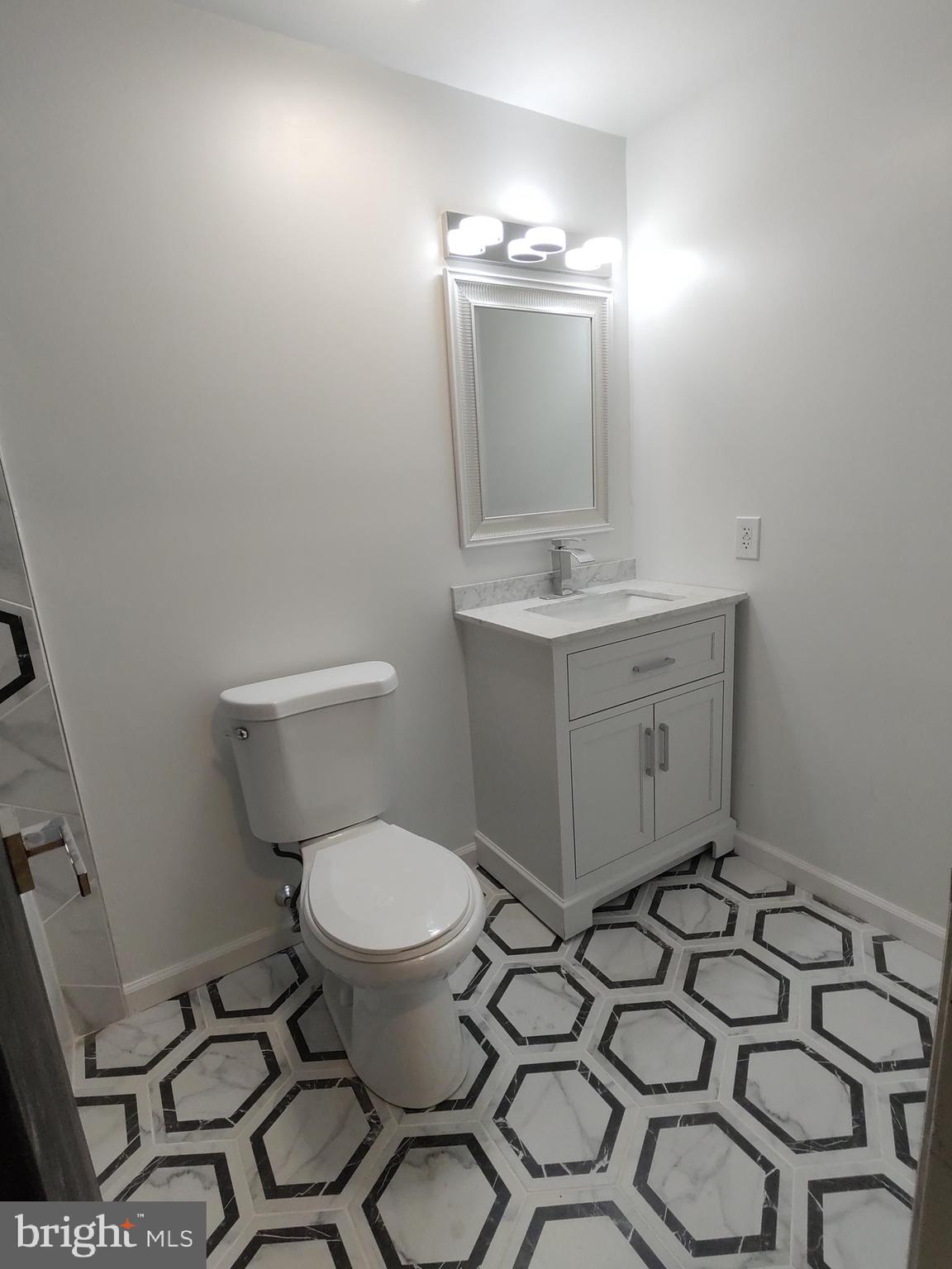 OAK POND - Residential