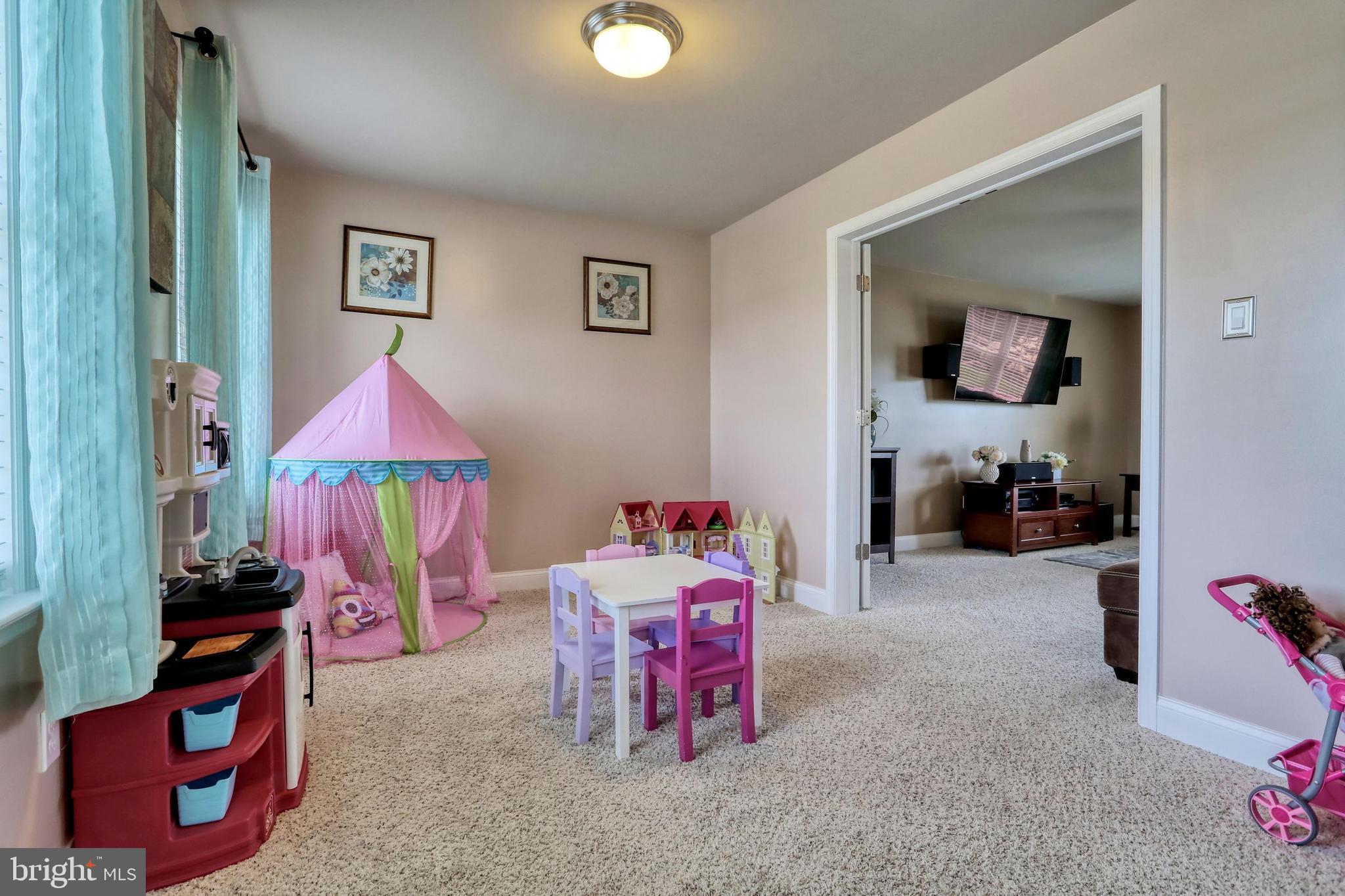 ASHCOMBE FARMS SOUTH - Residential