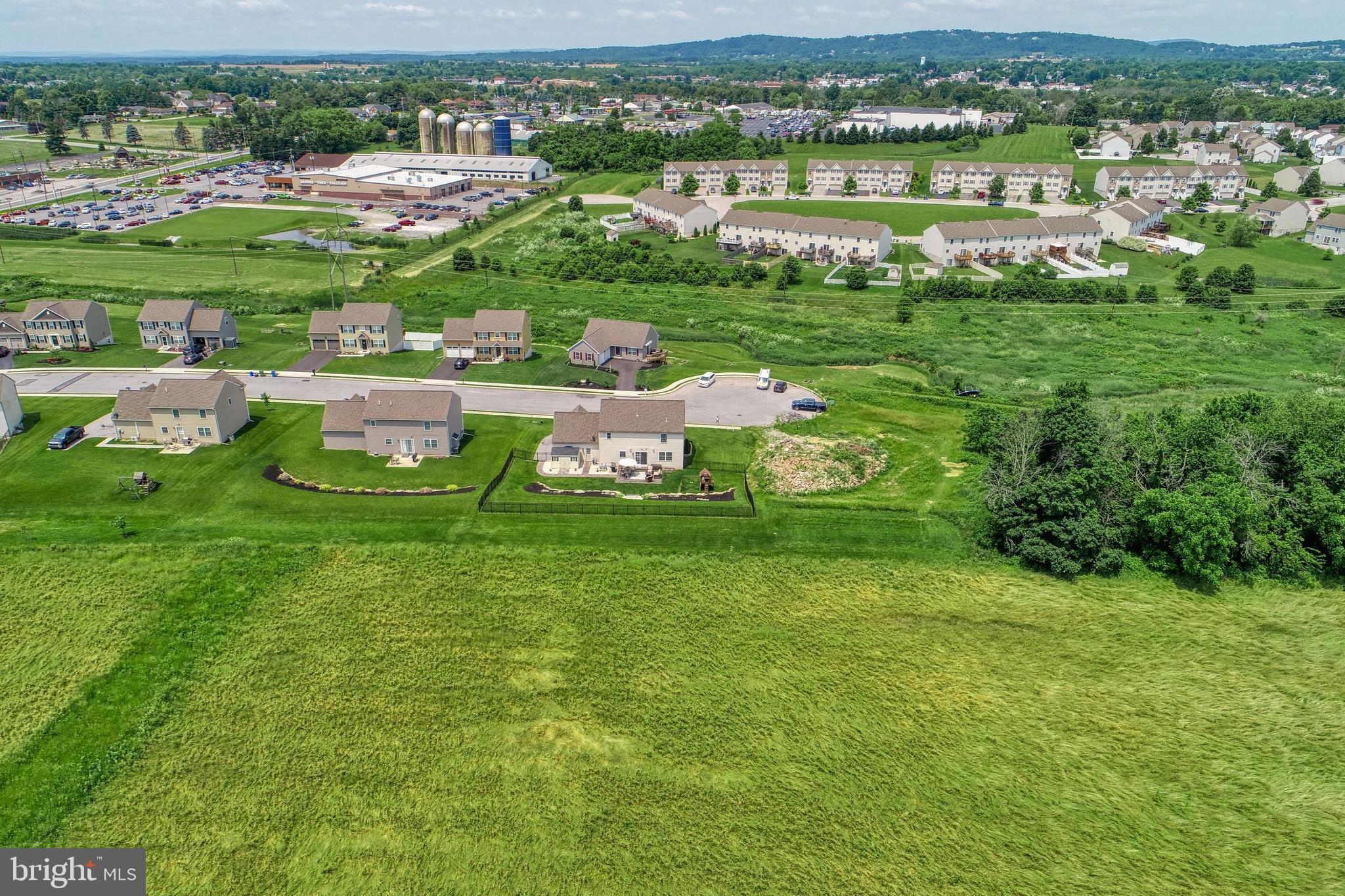 ASHCOMBE FARMS SOUTH - Residential