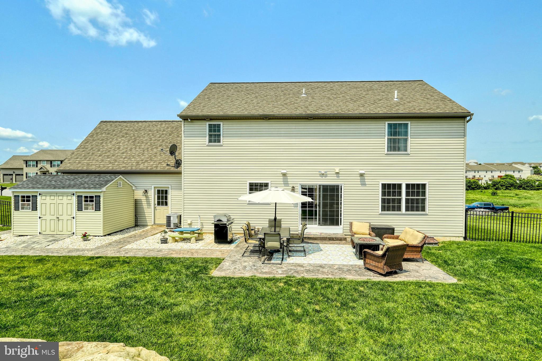 ASHCOMBE FARMS SOUTH - Residential