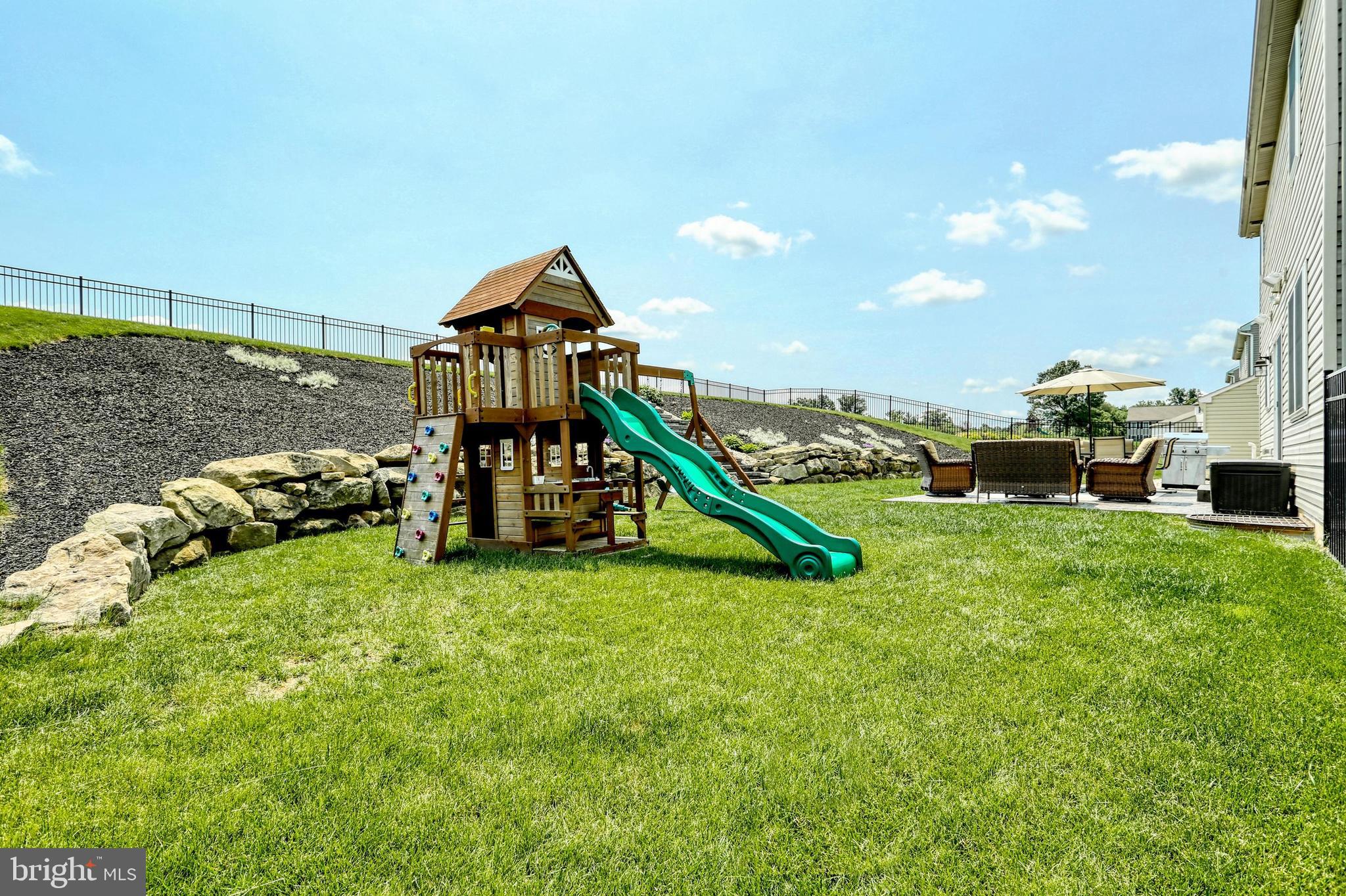 ASHCOMBE FARMS SOUTH - Residential