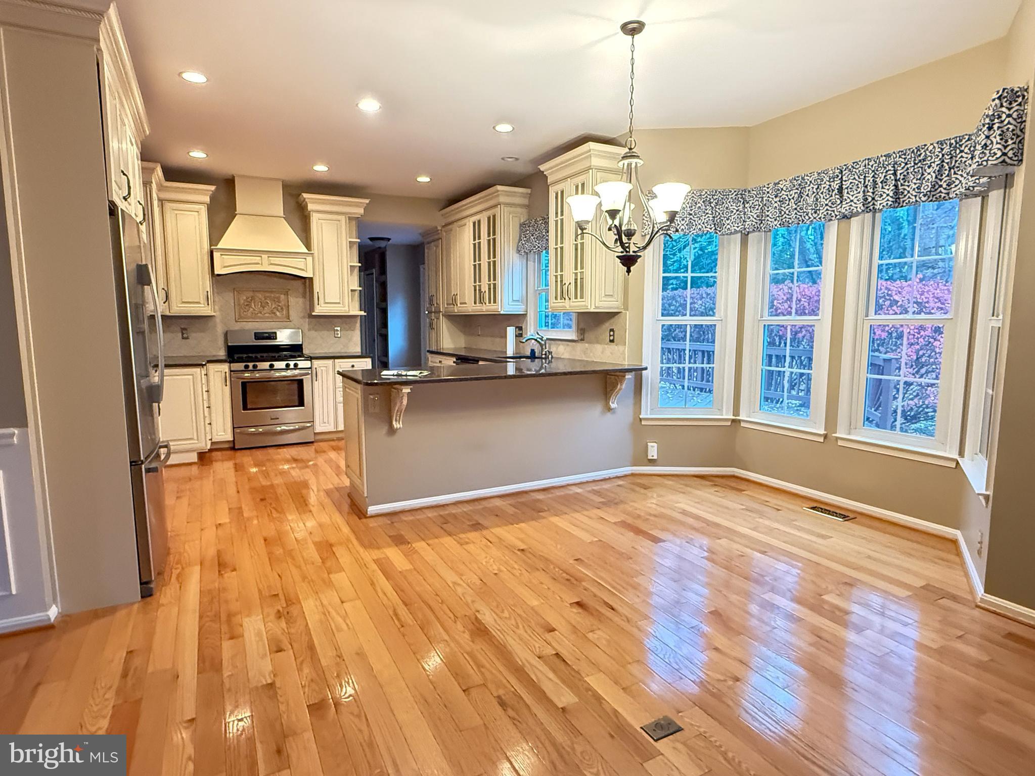 PLEASANT HILL - Residential Lease