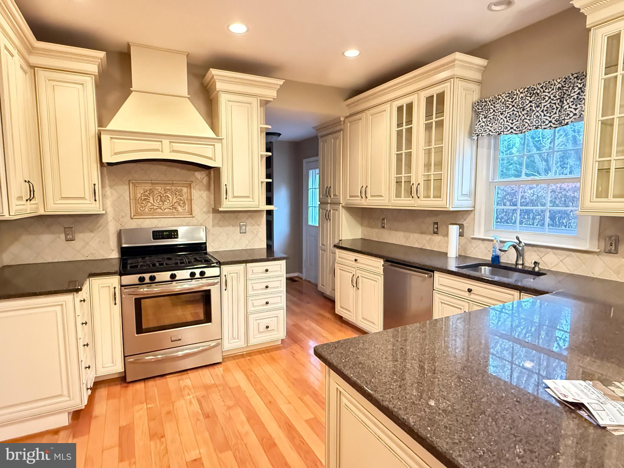 PLEASANT HILL - Residential Lease