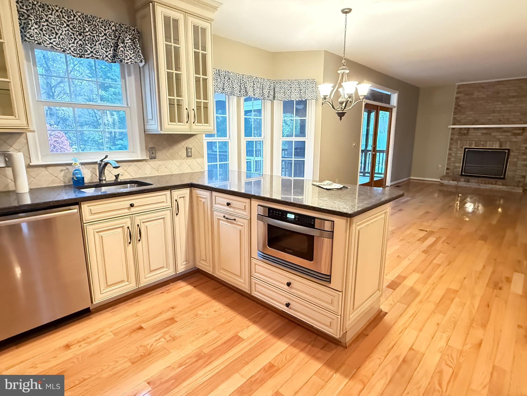 PLEASANT HILL - Residential Lease