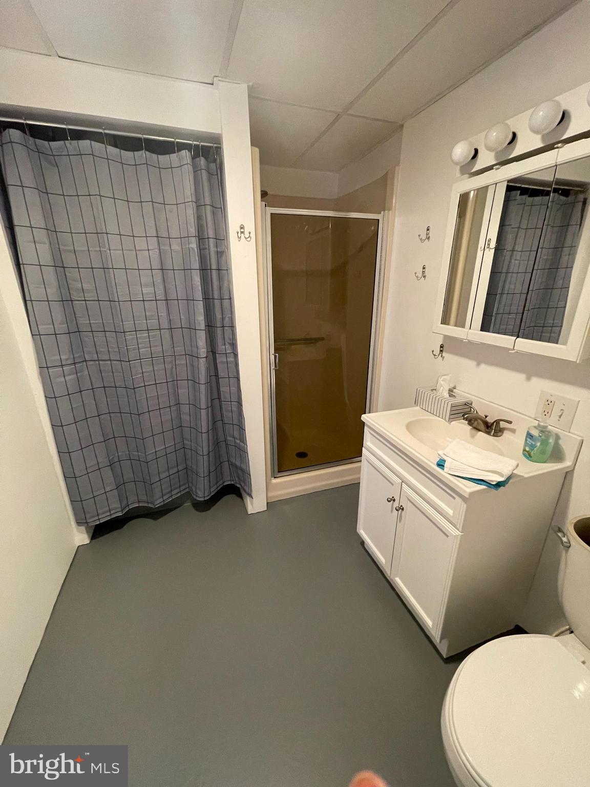 GLENN ACRES - Residential Lease