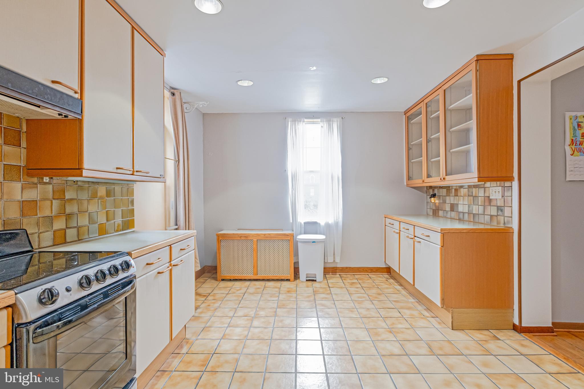 RITTENHOUSE SQUARE - Commercial Sale