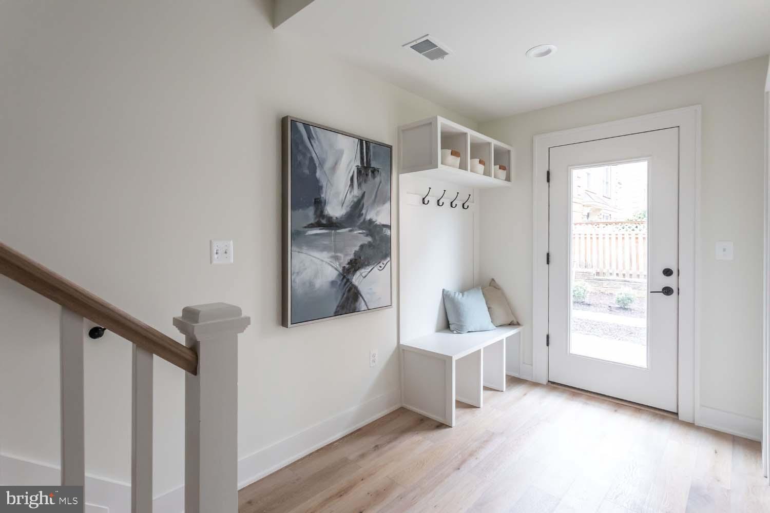 BALLSTON - Residential