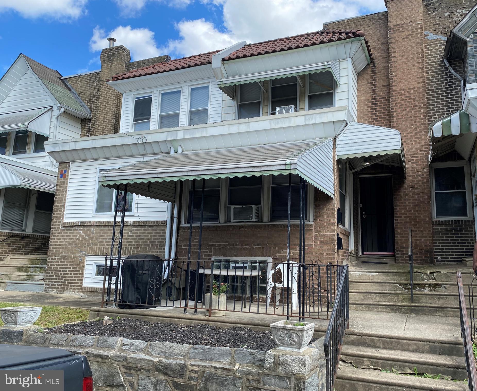 Fantastic opportunity to own a duplex on a quiet Southwest Philly block with 1 bed & 1 bath in each unit.
Great addition to your rental portfolio or live in one unit and subsidize your mortgage by renting out the other unit. Current tenants are month to month and happy to stay. Porch front with 1-car driveway in rear. Good condition and well-maintained with the opportunity to increase rents with minimal aesthetic upgrades. 1st floor gets $1,000/month & 2nd floor gets $900/month. Great cap rate at about 8% with very low taxes. Convenient location close to 76, airport and Amazon distribution center which offers a fantastic renter pool. Will not last, schedule your showing today!