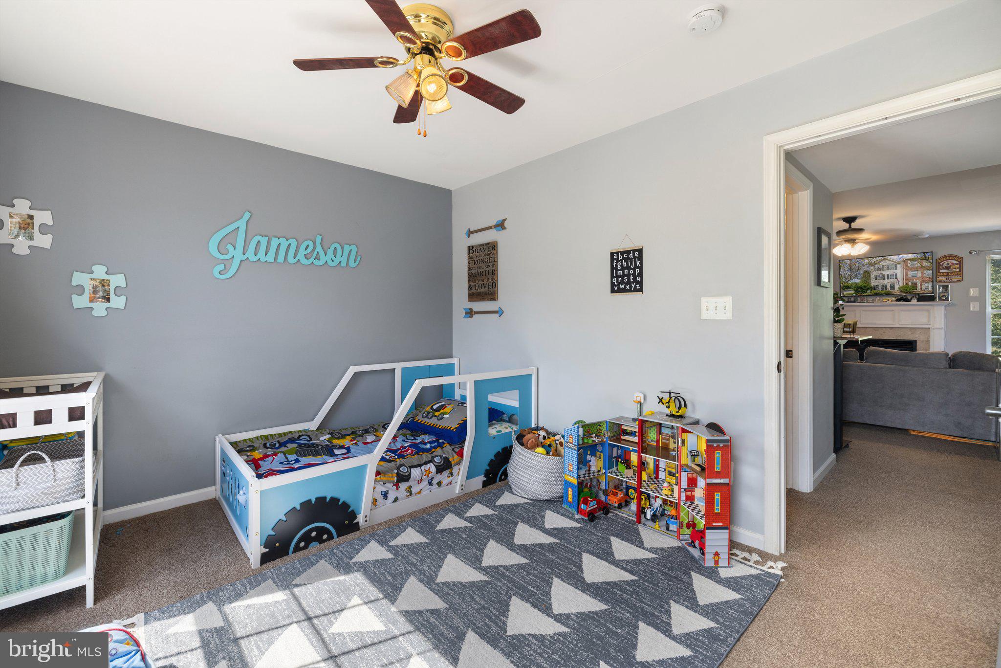 BRAEMAR/HIGHLAND - Residential