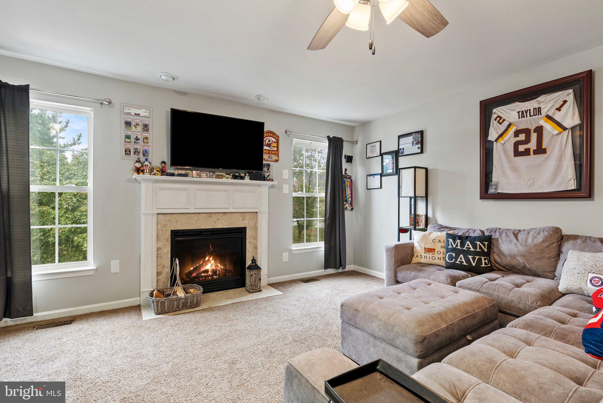 BRAEMAR/HIGHLAND - Residential