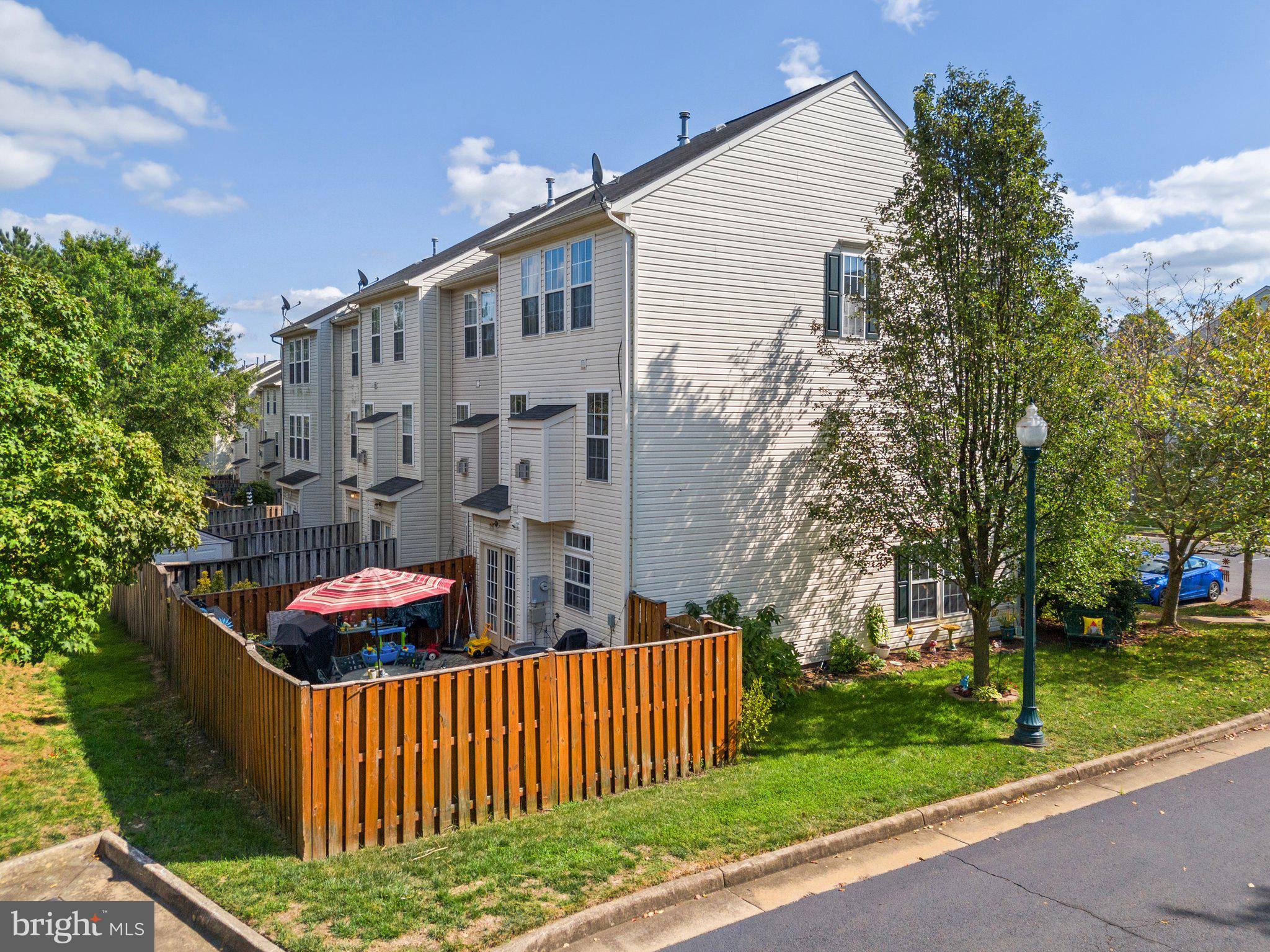 BRAEMAR/HIGHLAND - Residential