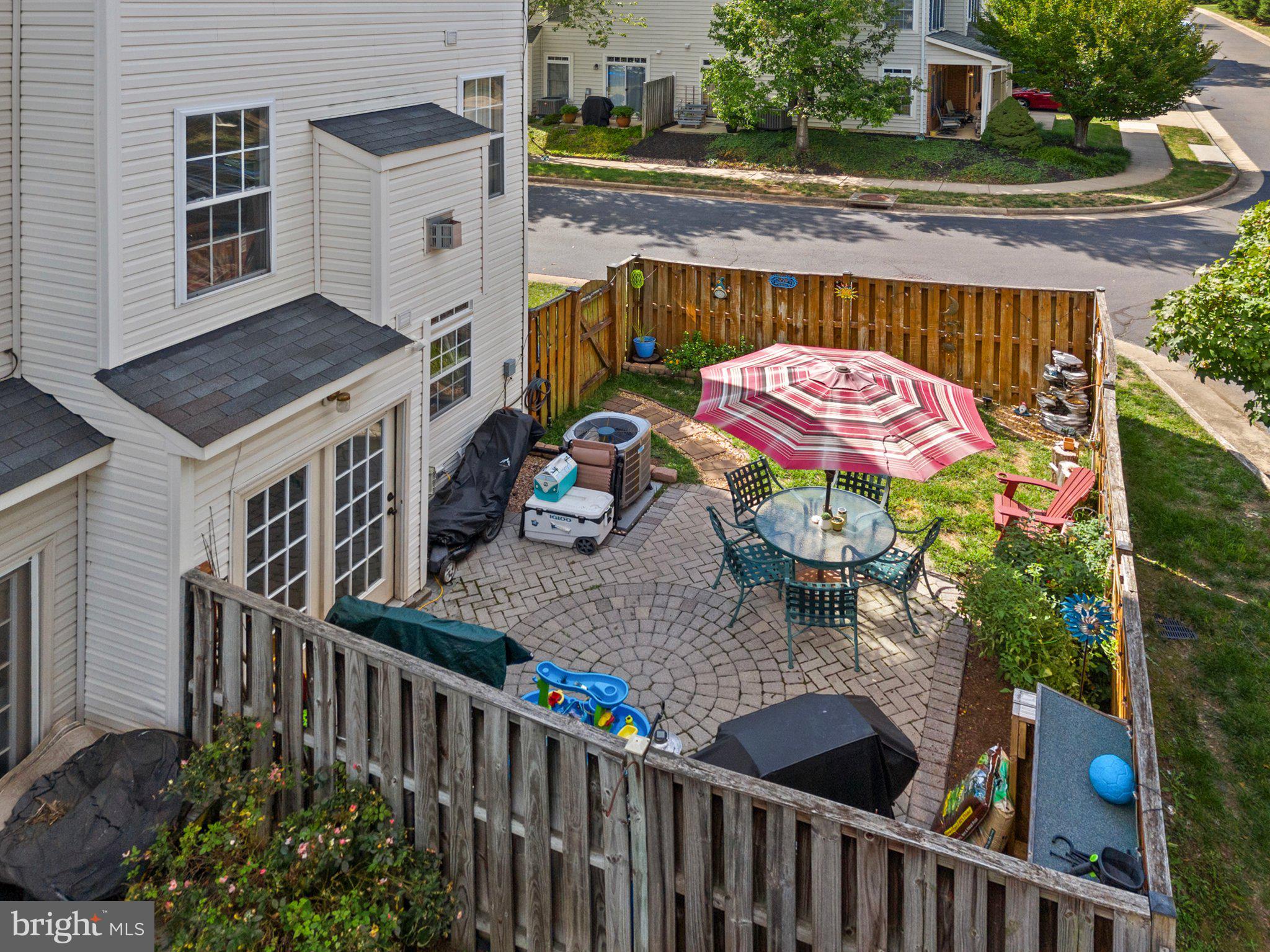 BRAEMAR/HIGHLAND - Residential