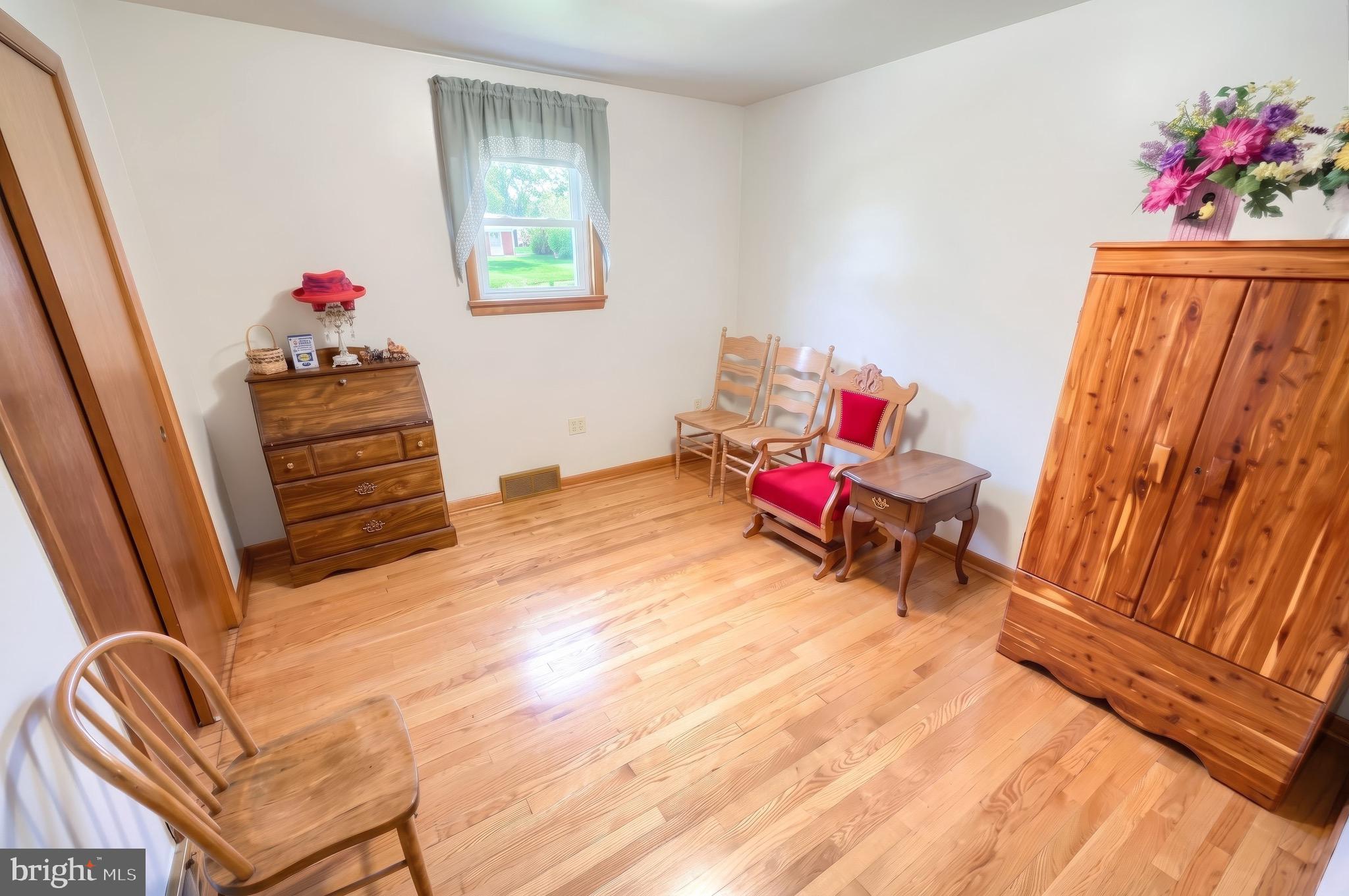 CUMBERLAND TOWNSHIP - Residential
