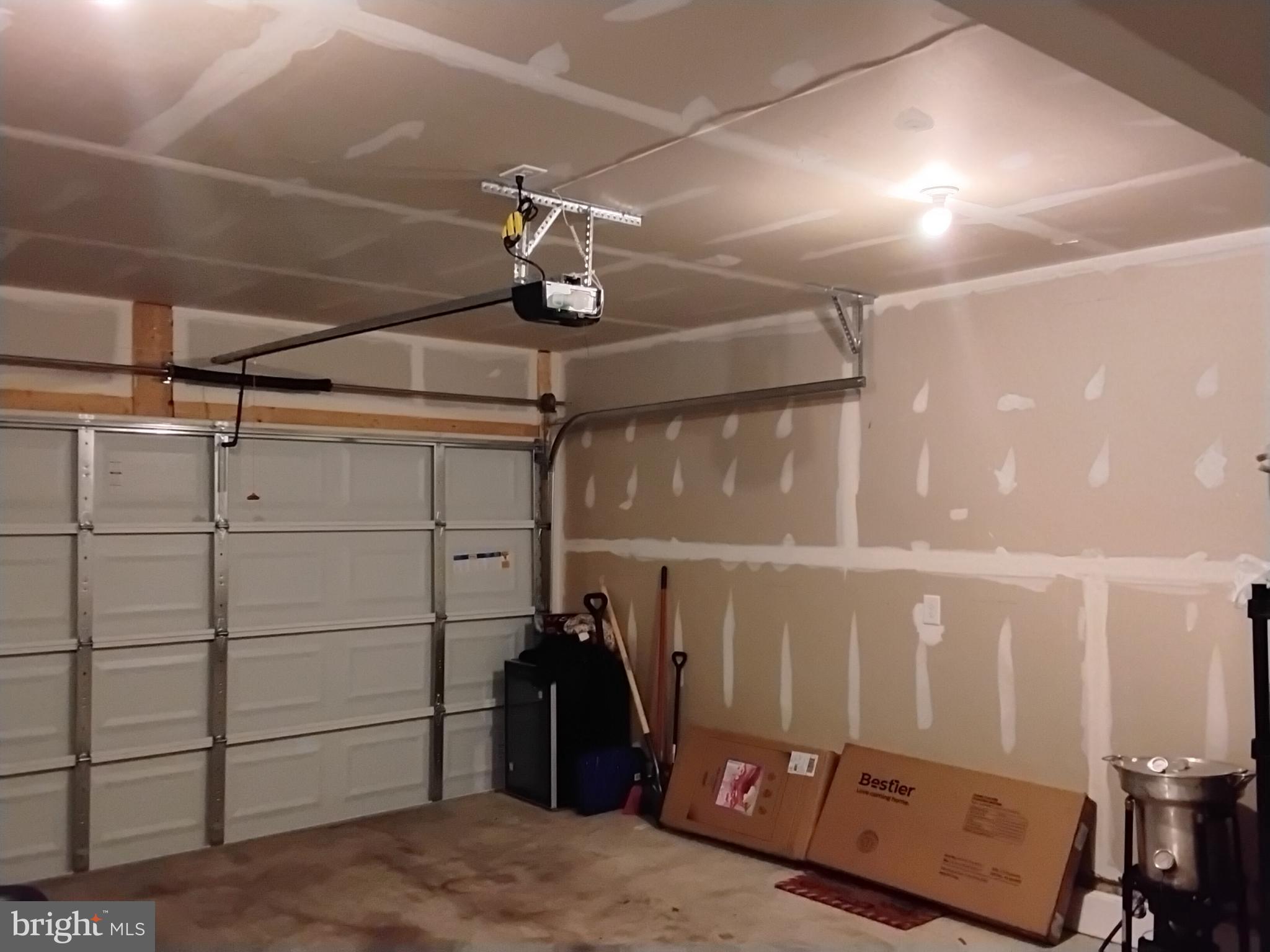 MYRTLE POINT - Residential