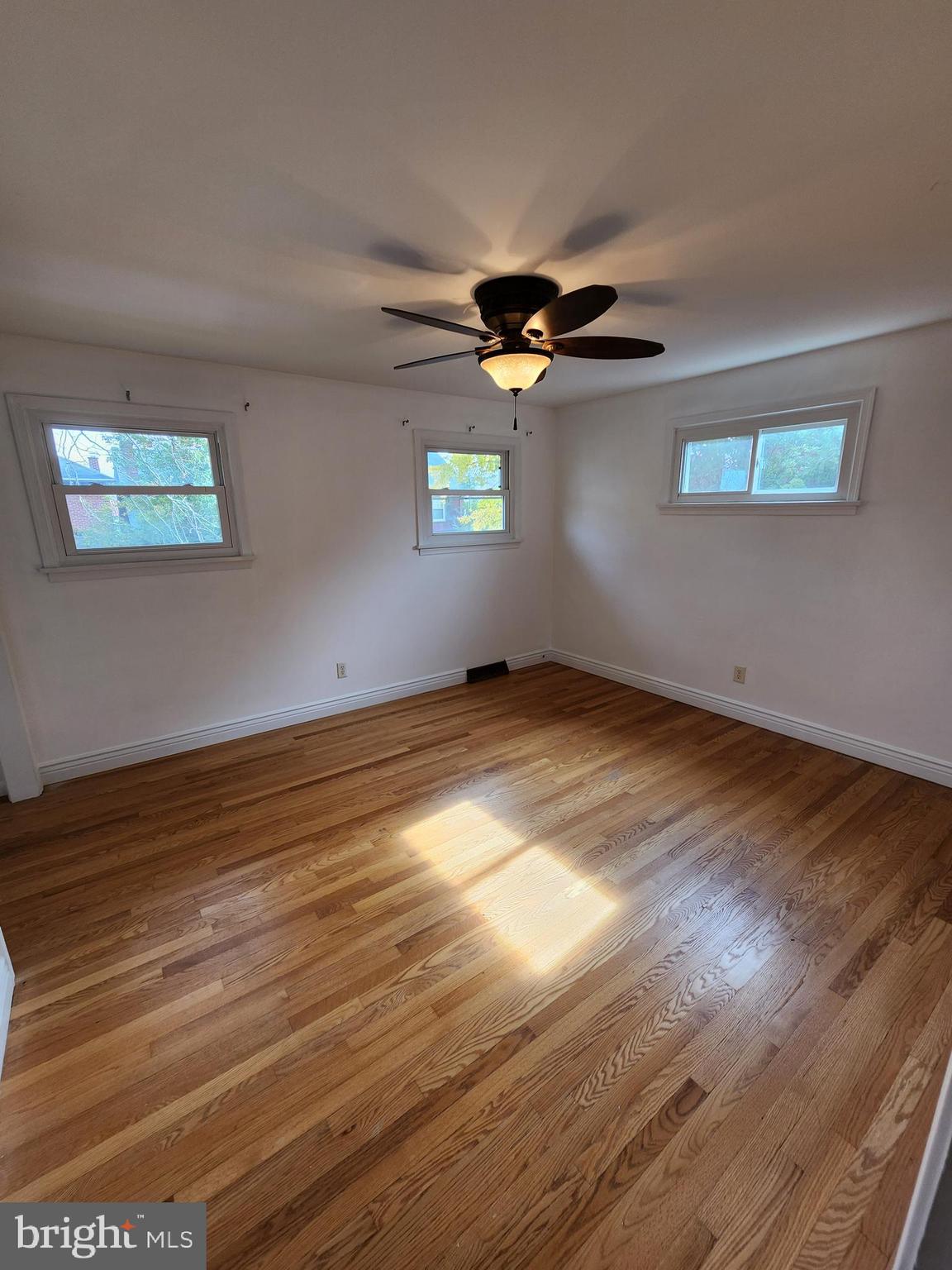 WEST SIDE - Residential