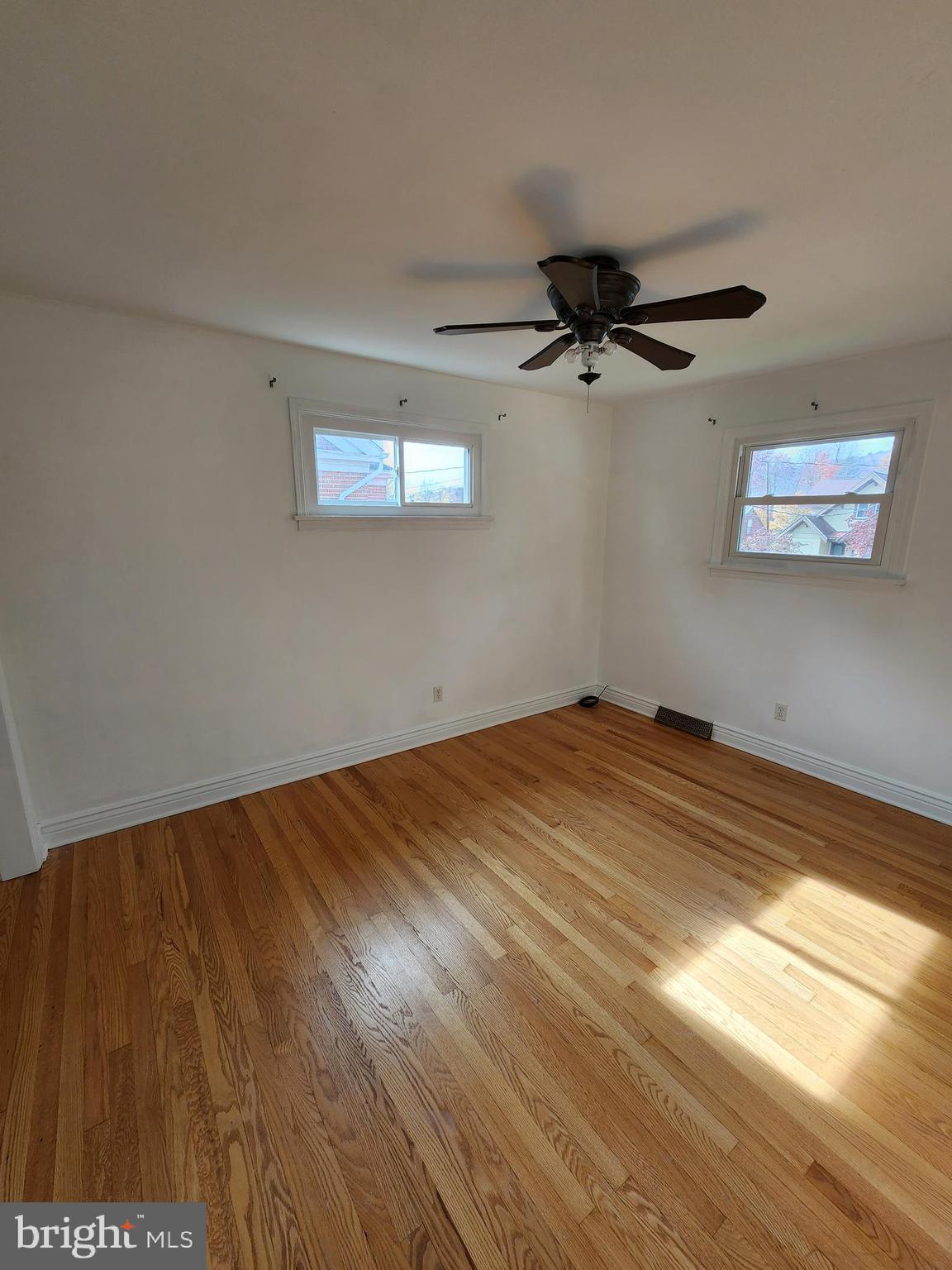 WEST SIDE - Residential