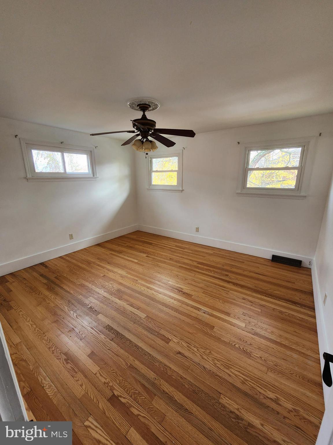 WEST SIDE - Residential