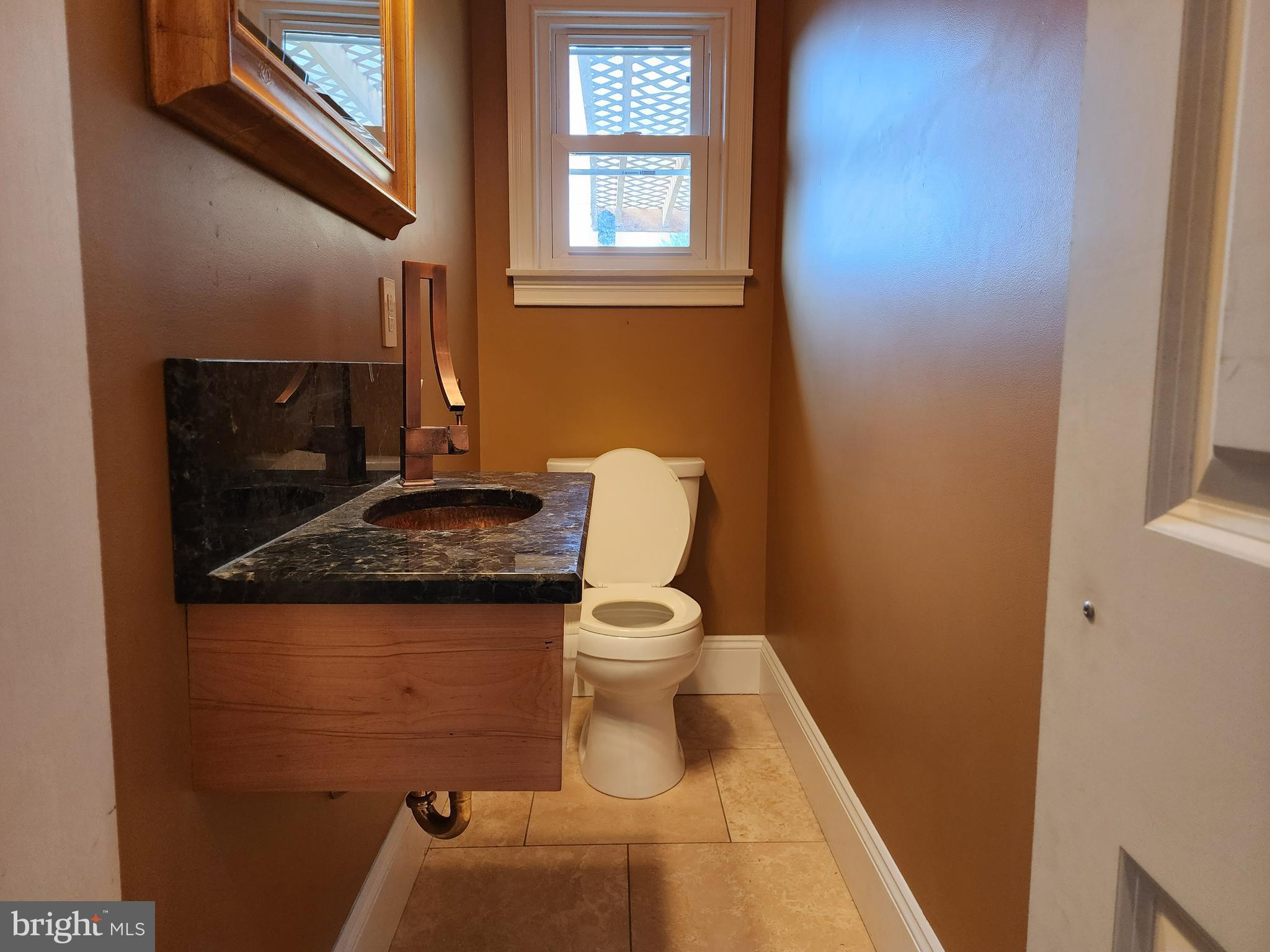 WEST SIDE - Residential