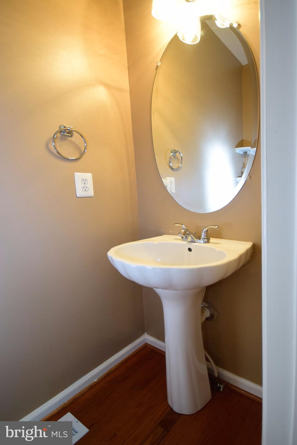 LAFAYETTE VILLAGE - Residential